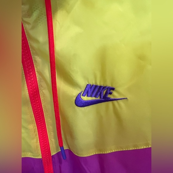 Nike Men's Pink and Yellow Jacket - Picture 2 of 10